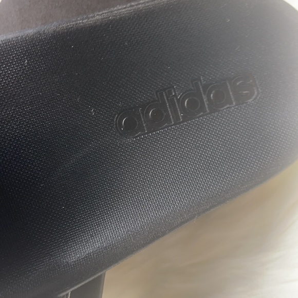 Adidas flip flops - Picture 2 of 7